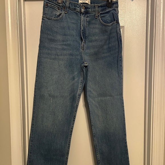 Abercrombie and Fitch The 90s Straight Ultra High Rise - Picture 1 of 2